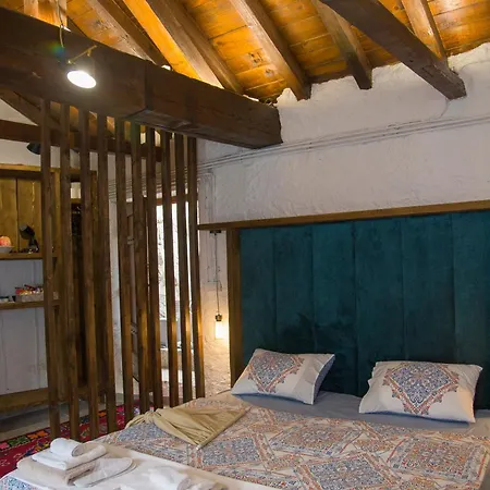 Old Mill Apartment *